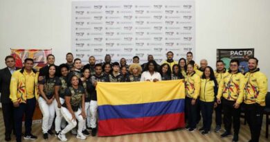 Deportes, Abanderada la Selección Colombia de Levantamiento de Pesas