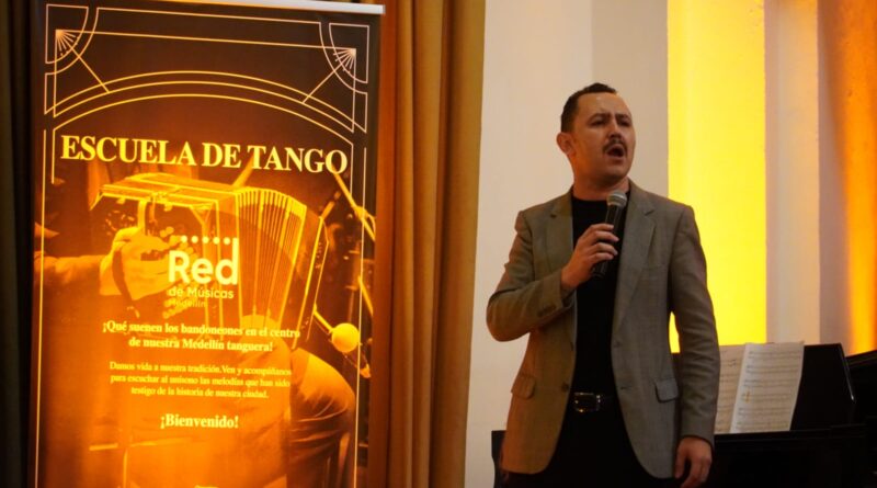Medellín abre la primera escuela de música de tango pública del país