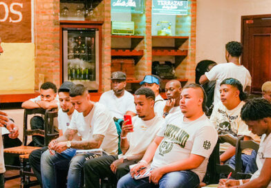 300 jóvenes barberos de zonas vulnerables de Cali son los nuevos gestores de la reconciliación
