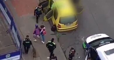 Video, Policía en Bogotá siguió asaltantes de camión con patrullas y helicóptero Halcón